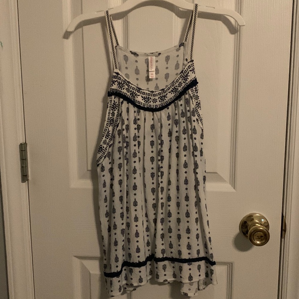 Xhilaration Tank Top